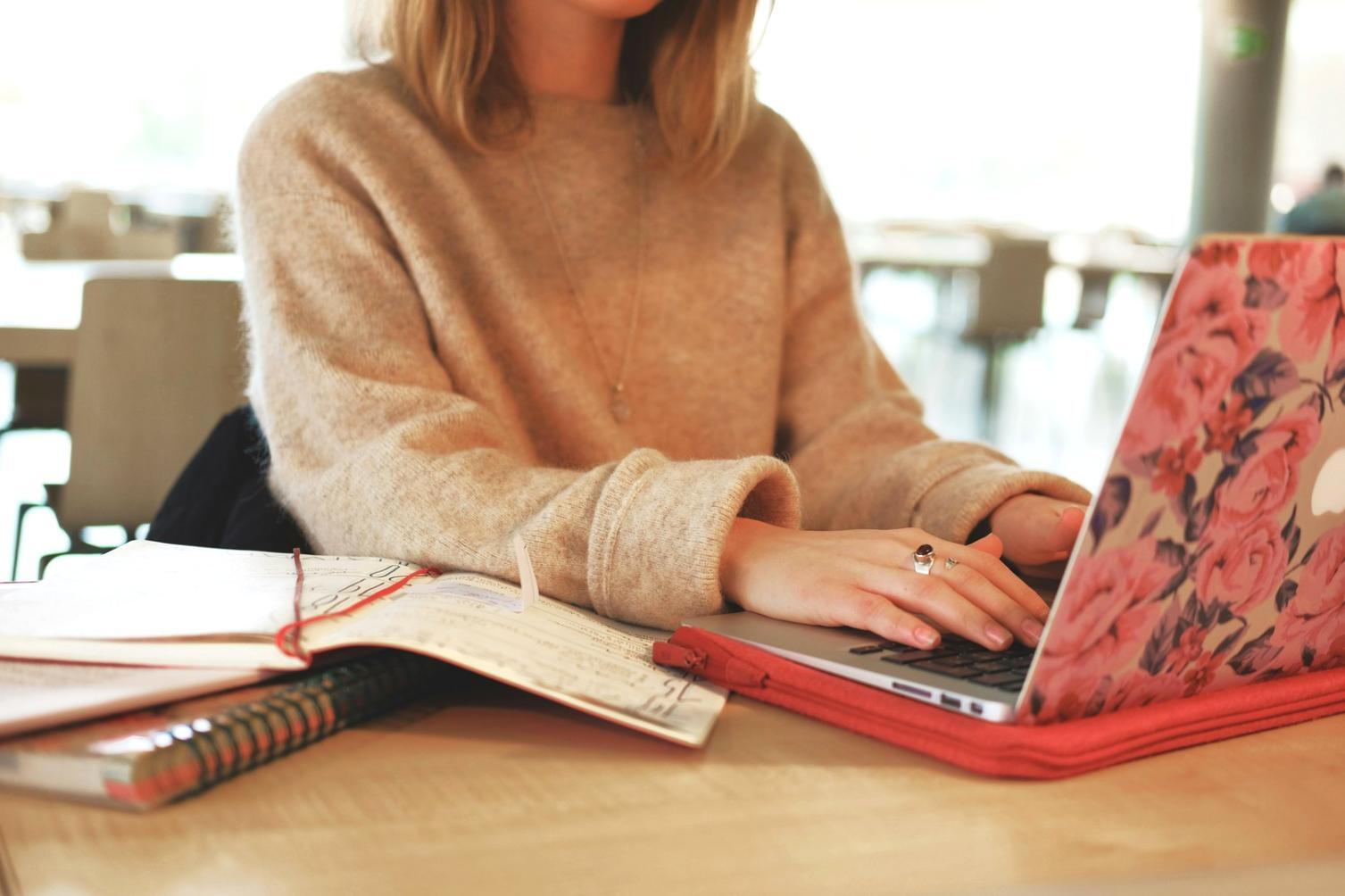 faviontrexa team collaborating on budgeting solutions