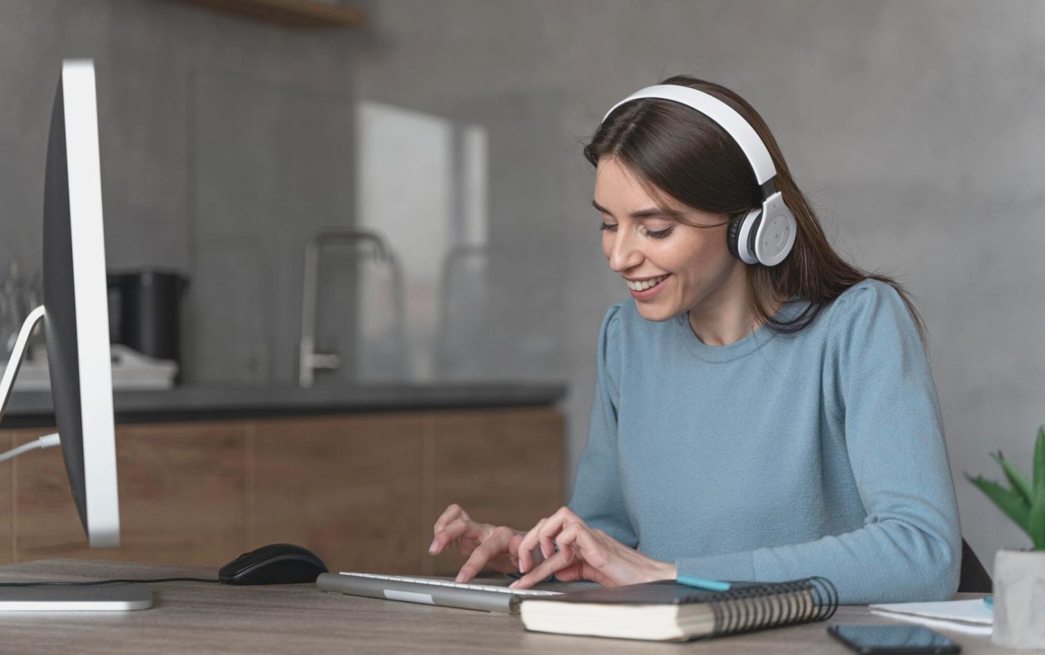 Digital budgeting dashboard in action